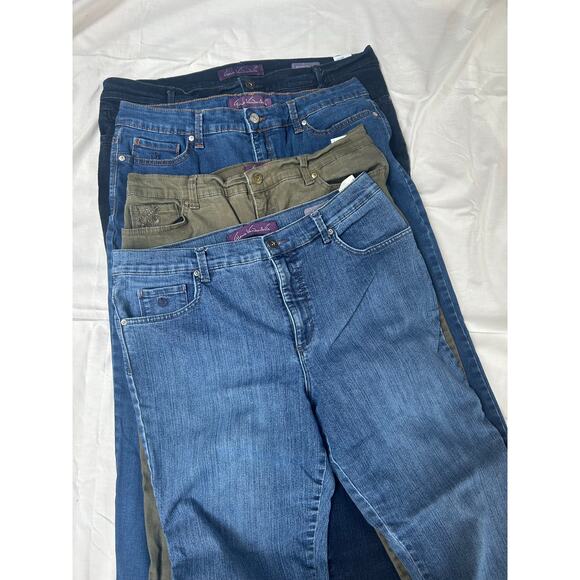 Lot of 4 Gloria Vanderbilt Jeans - Picture 1 of 16